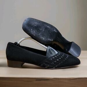 Vintage Salvatore Ferragamo Boutique Women Size 8.5 B Black Suede Embossed Shoes